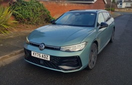 Volkswagen Passat Black Edition, 2026, front
