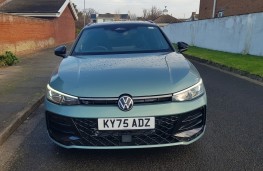Volkswagen Passat Black Edition, 2026, nose