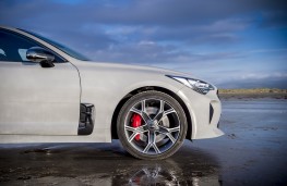 Kia Stinger GT S, 2017, side, detail