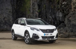 Peugeot 5008, 2017, front, static