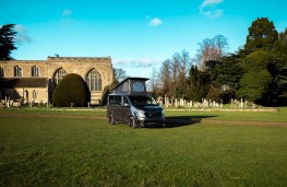 Renault Trafic campervan, 2025, side