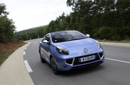 Renault Wind, front
