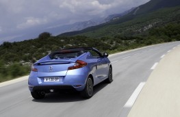Renault Wind, rear