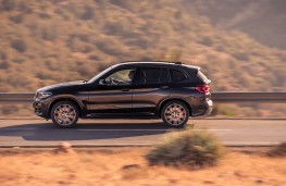 BMW X3, side