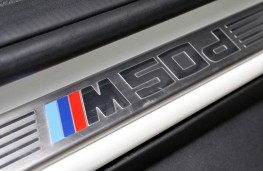 BMW X6 M50d, sill