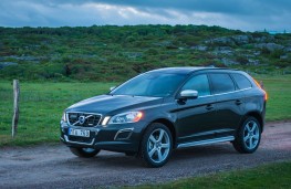 Volvo XC60, front