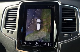 Volvo XC90, grey, camera display