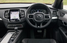 Volvo XC90 R-Design, dashboard