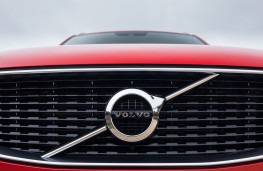 Volvo XC90 R-Design, grille