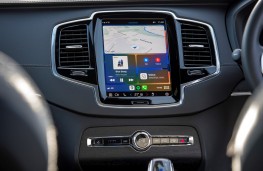 Volvo XC90 Recharge, 2024, display screen