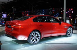 Jaguar XE, rear