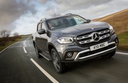 Mercedes-Benz X-Class, 2017, front