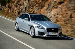 Jaguar XF, dynamic 2