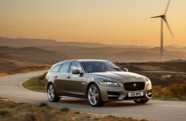 Jaguar XF Sportbrake, 2017, side, action