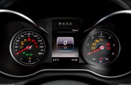 Mercedes-Benz X-Class, 2017, instrument panel