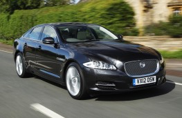 Jaguar XJ, front