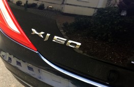Jaguar XJ LWB Autobiography, 2016, badge
