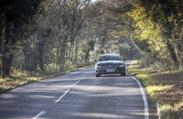 Jaguar XJ LWB Autobiography, 2016, nose