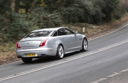 Jaguar XJR, rear