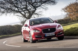 Jaguar XJ R-Sport, 2016, front