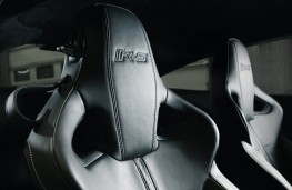 Jaguar XKR-S, seats