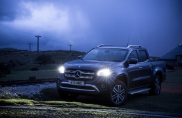 Mercedes-Benz X-Class, 2017, headlights