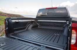 Mercedes-Benz X-Class, 2017, load bed