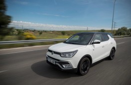 SsangYong Tivoli XLV, side