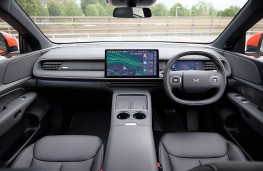 XPeng G6 Long Range, 2025, interior