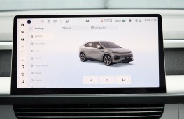 XPeng G6 Long Range, 2025, display screen