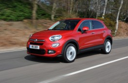 Fiat 500X, side, moving