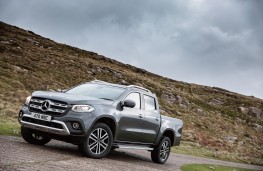 Mercedes-Benz X-Class, 2017, side