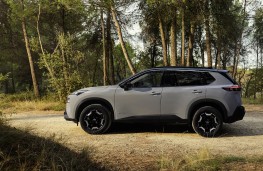 Nissan X-Trail, 2025, side