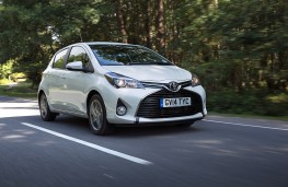 Toyota Yaris 2014, front, action