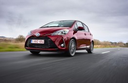 Toyota Yaris, 2017, front