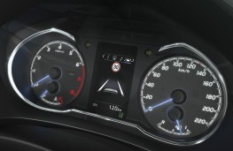 Toyota Yaris, 2017, instrument cluster