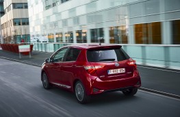 Toyota Yaris, 2017, rear