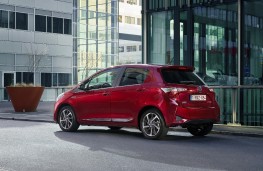 Toyota Yaris, 2017, side