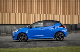 Toyota Yaris, 2026, side