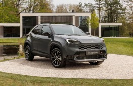 Yaris Cross GR Sport, 2026, front