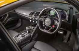 Audi R8, yellow, cockpit