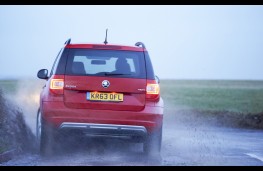 Skoda Yeti, floods, rear