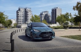 Toyota Yaris, 2025, front