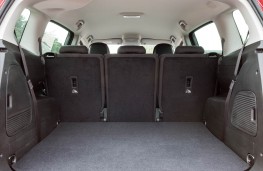 Vauxhall Zafira Tourer 1.6 CDTi, boot