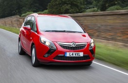 Vauxhall Zafira Tourer 1.6 CDTi, front, action