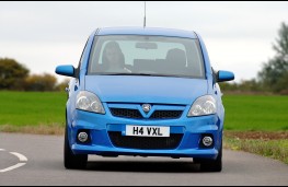 Vauxhall Zafira, 2009, head on