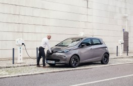 Renault Zoe, 2017, charging