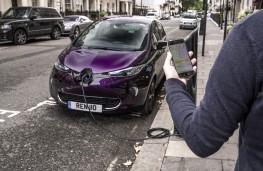 Renault Zoe, 2018, roadside charging