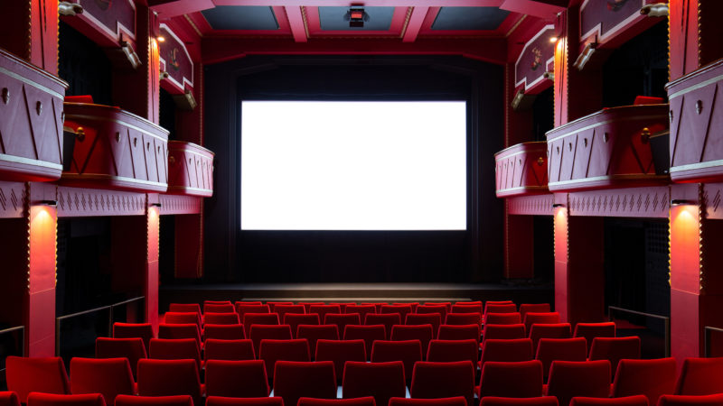 Out of all the films shown in European cinemas in 2017, what was the percentage of European non-national films?