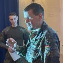 Der Inspektionschef und einsatzerfahrene Bataillonskommandeur vermittelt akribisch, worauf es ihm in der Planung einer Aufklärungsoperation ankommt und wie in Momenten der Unsicherheit zweckmäßige Führungsentscheidungen getroffen werden können.